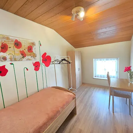 Elena Flat Mohn Zentrum Duisburg