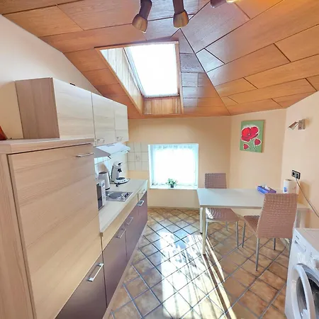 Elena Flat Mohn Zentrum Duisburg