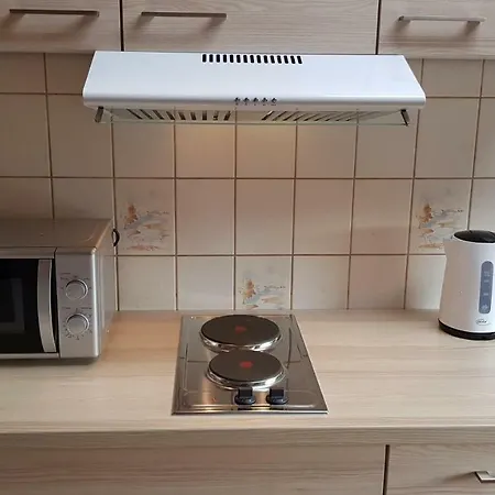 Elena Flat Mohn Zentrum *