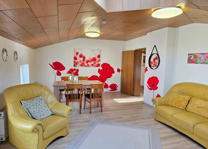 Elena Flat Mohn Zentrum Дуйсбург