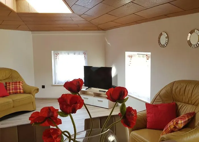 Elena Flat Mohn Zentrum * Duisburg