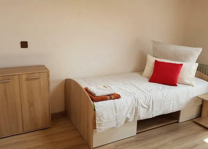 Апартаменты Elena Flat Mohn Zentrum Дуйсбург