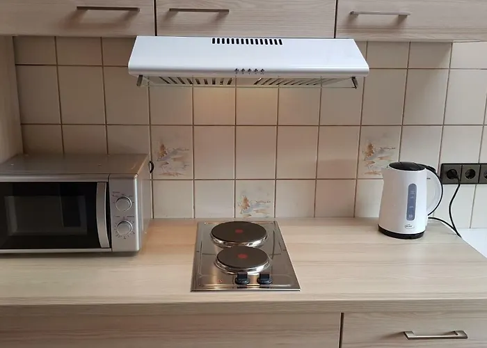 Elena Flat Mohn Zentrum *